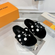 Louis Vuitton Slippers